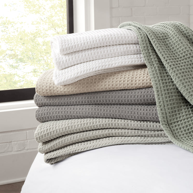Aston and Arden Luxury Waffle Weave Cotton Throw Blanket (50x70