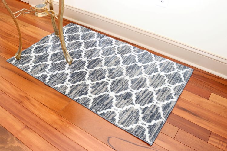Artistry Area Rug - Quatrefoil Design - 27 x 45 in- Microfiber Material with Skid-Resistant Backing